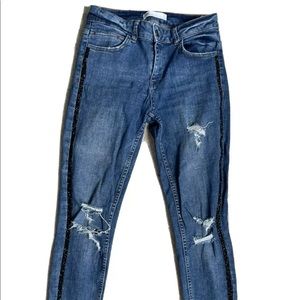 Zara Skinny Jean With Black Bead Detail SZ 6